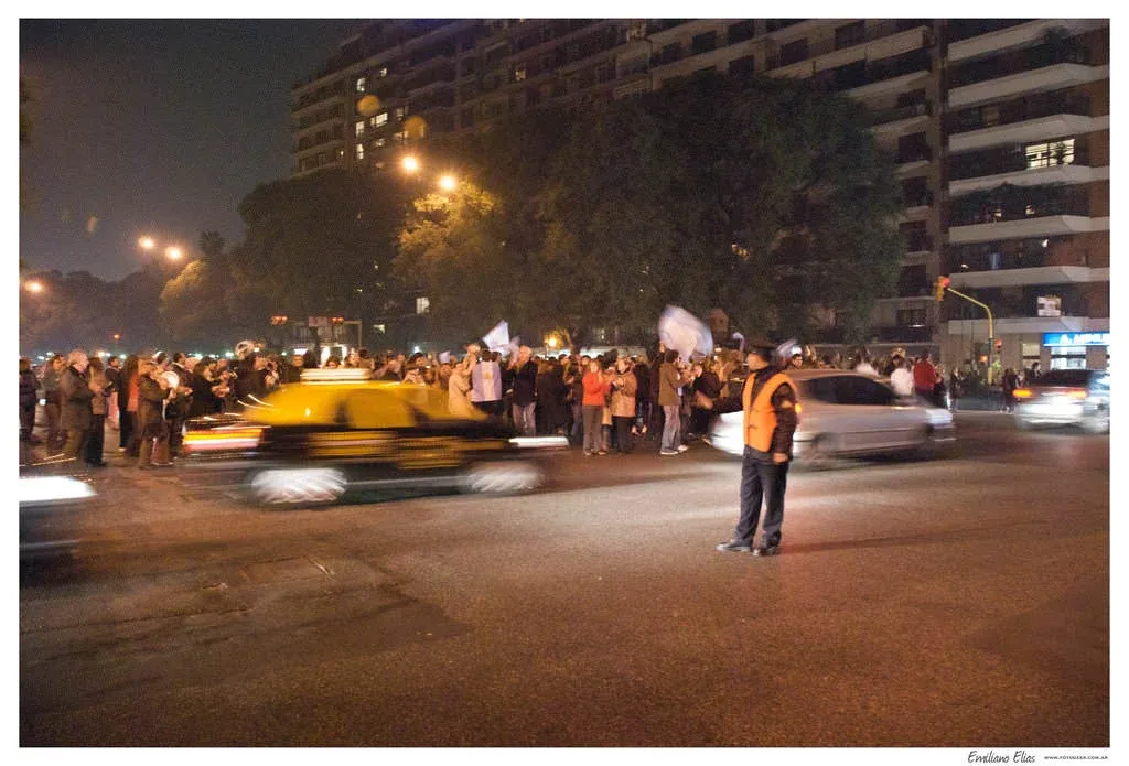 Cacerolazo en Capital Federal (Salguero y Libertador)