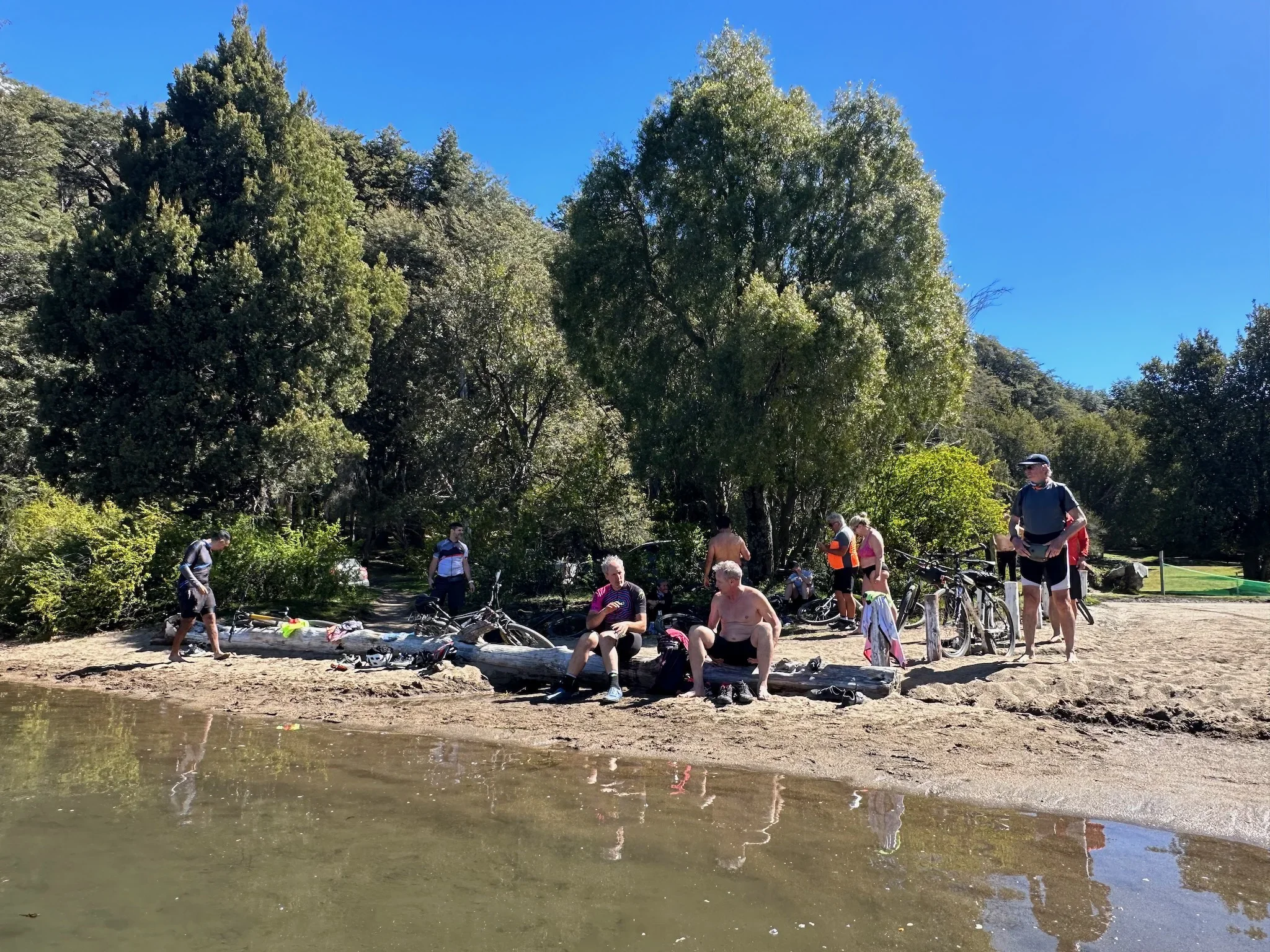 Parada en el Lago Traful para recuperar energías