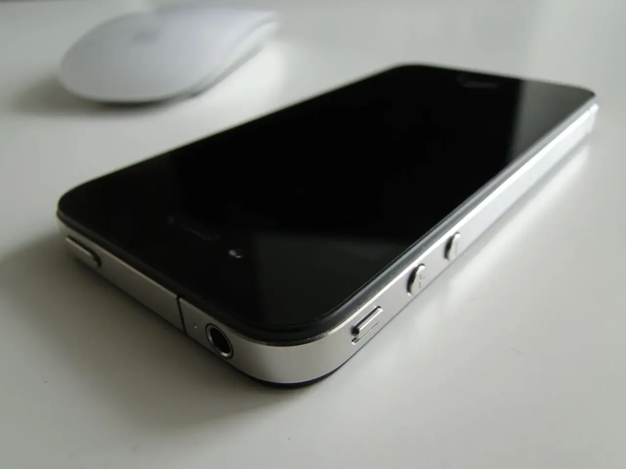 iPhone 4