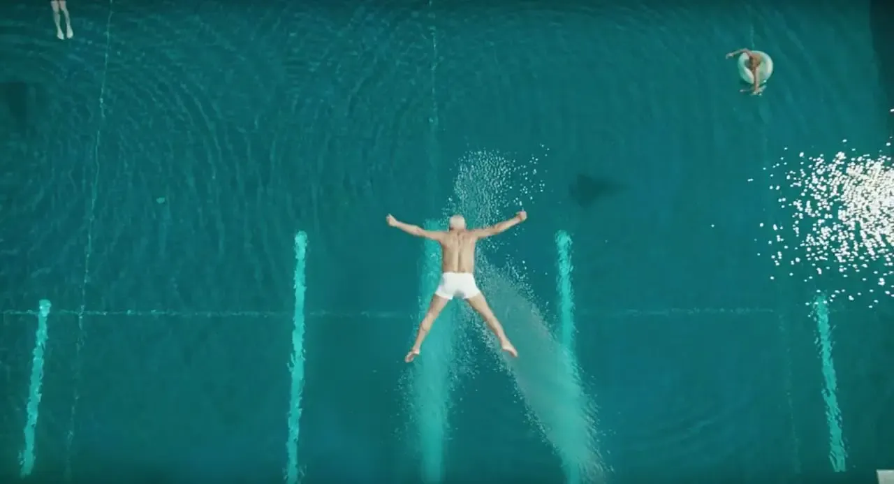 Nuevo comercial del iPhone 7 de Apple: "Dive"